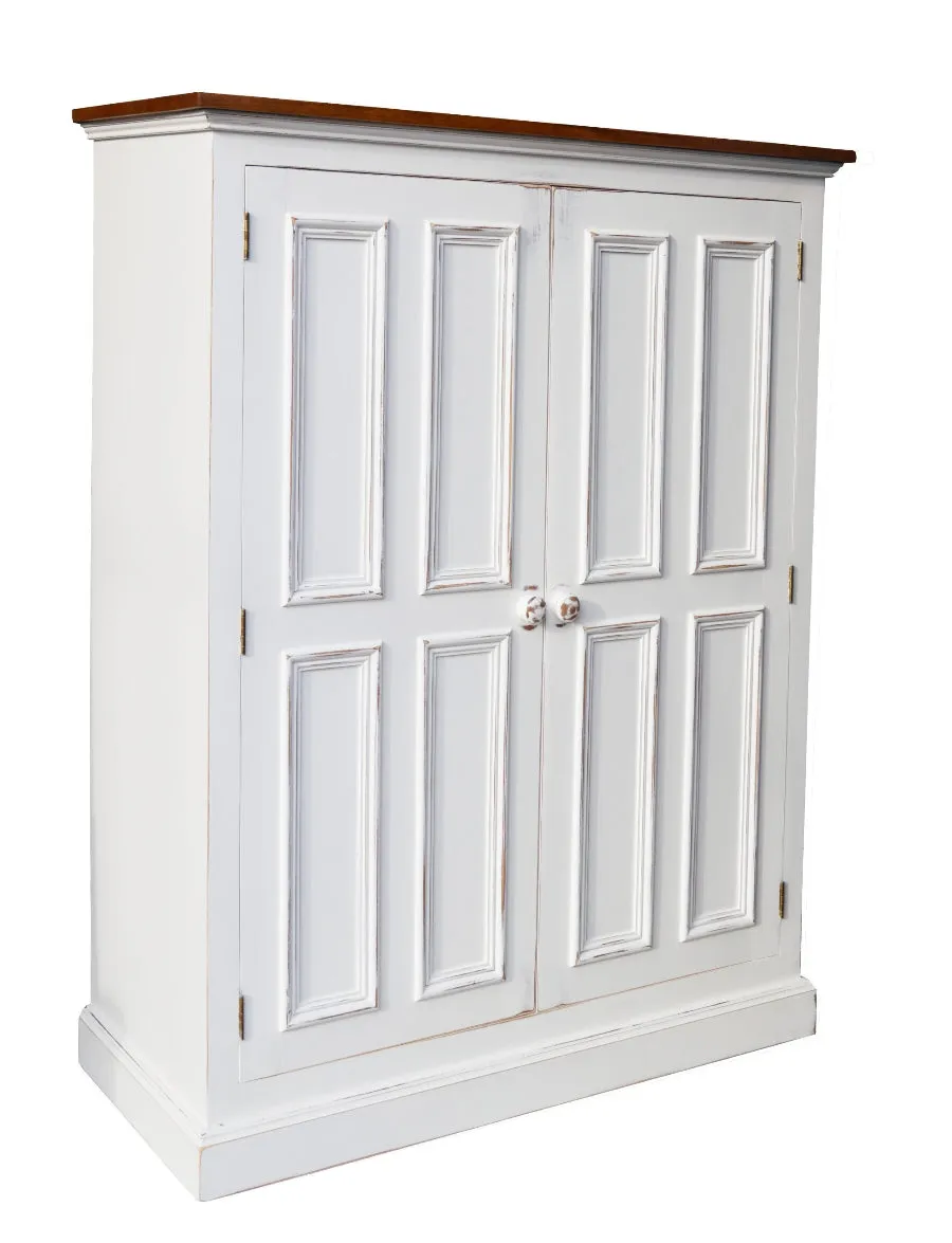 Brome Lake Linen Cupboard — armoire de Camlen