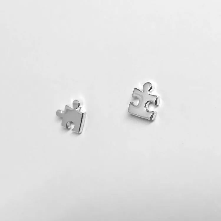 Puzzle Piece Studs — boucles d’oreilles, argent sterling de Flesch — Esther Chabot