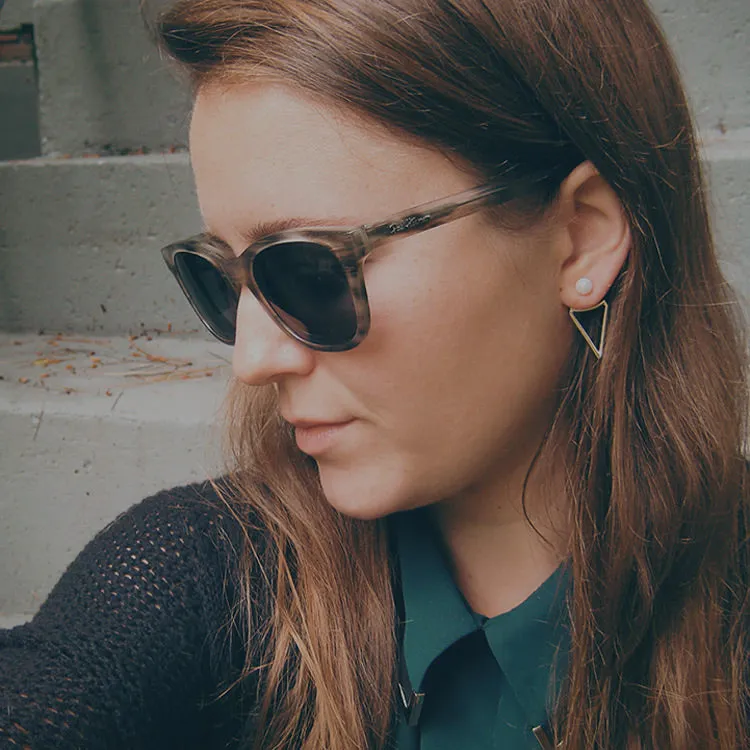 Triangle Ear Jackets — boucles d’oreilles, argent sterling de Flesch — Esther Chabot