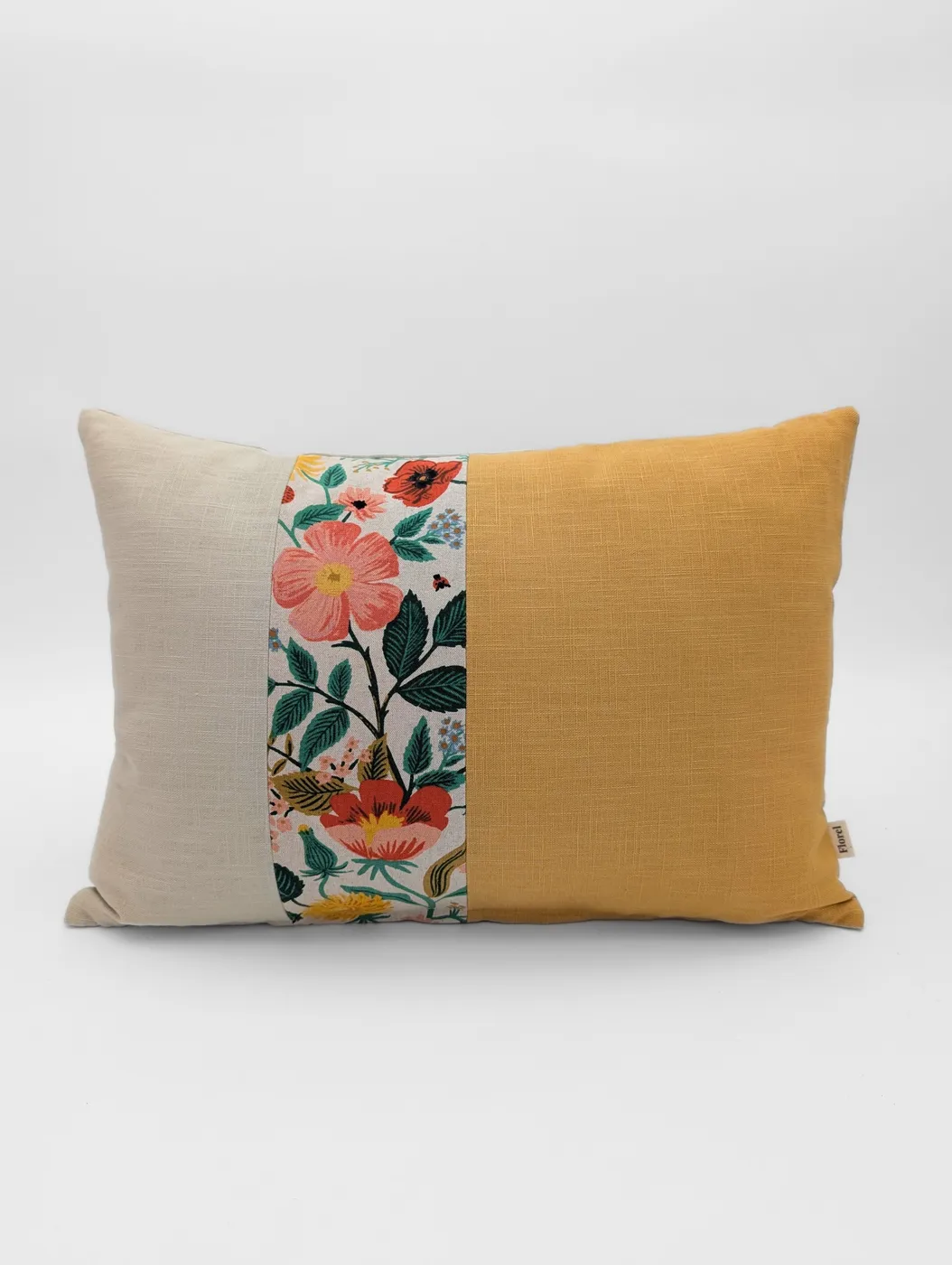 Housse de coussin Coquelicot (Naturel, Lin et Jaune or) - 13"x18" — coussin, lin de Florel Studio