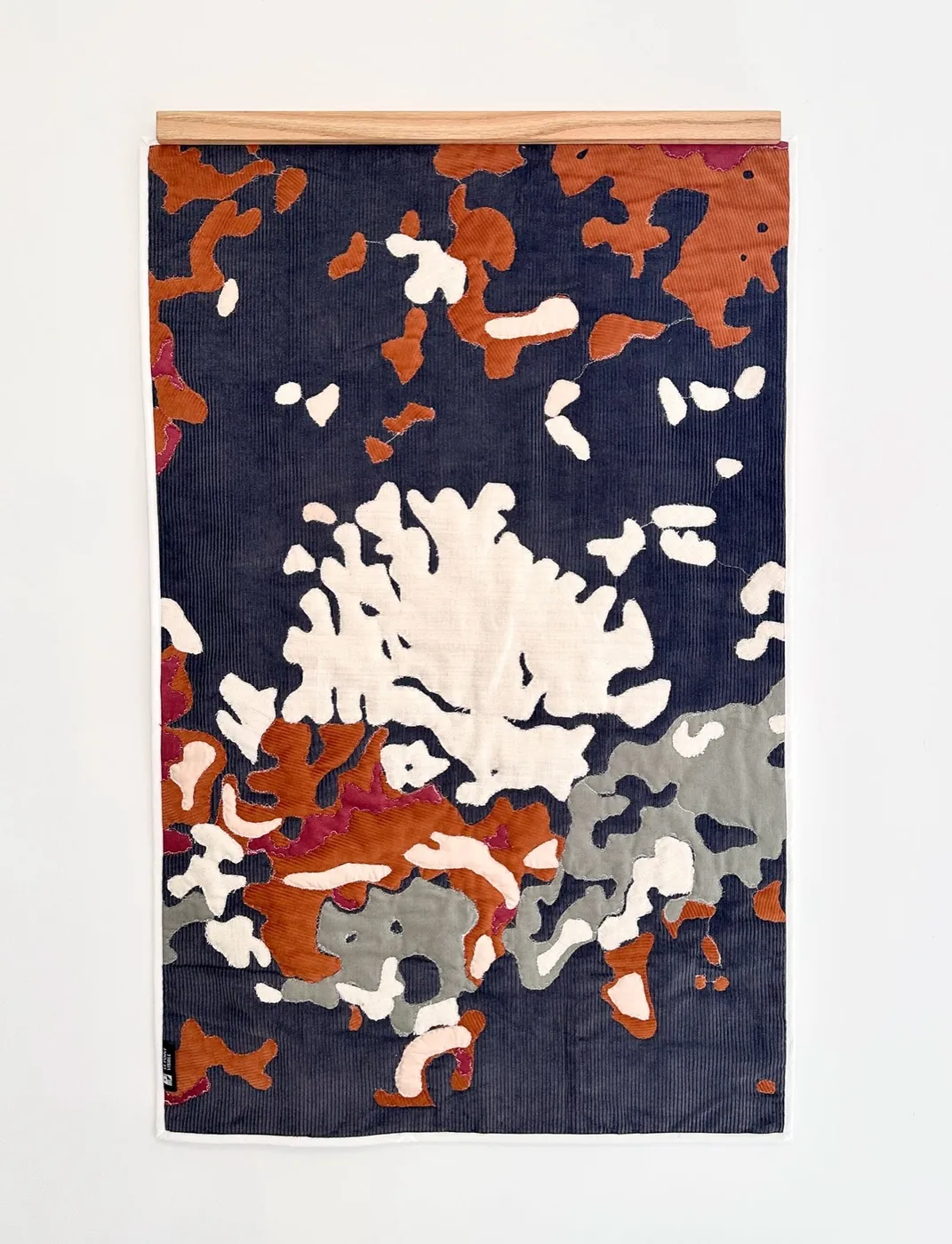Courtepointe murale "Lichen" — courtepointe, textile du Point visible