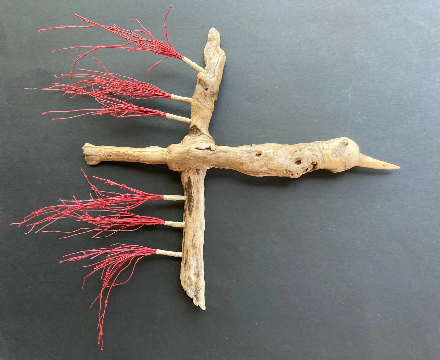OISEAU DE FEU — œuvre, assemblage de Lucie Champoux