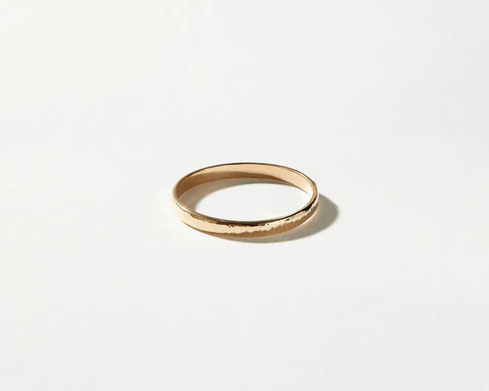 Lined Ring — bague, or et argent de Savannah Jones Jewellery