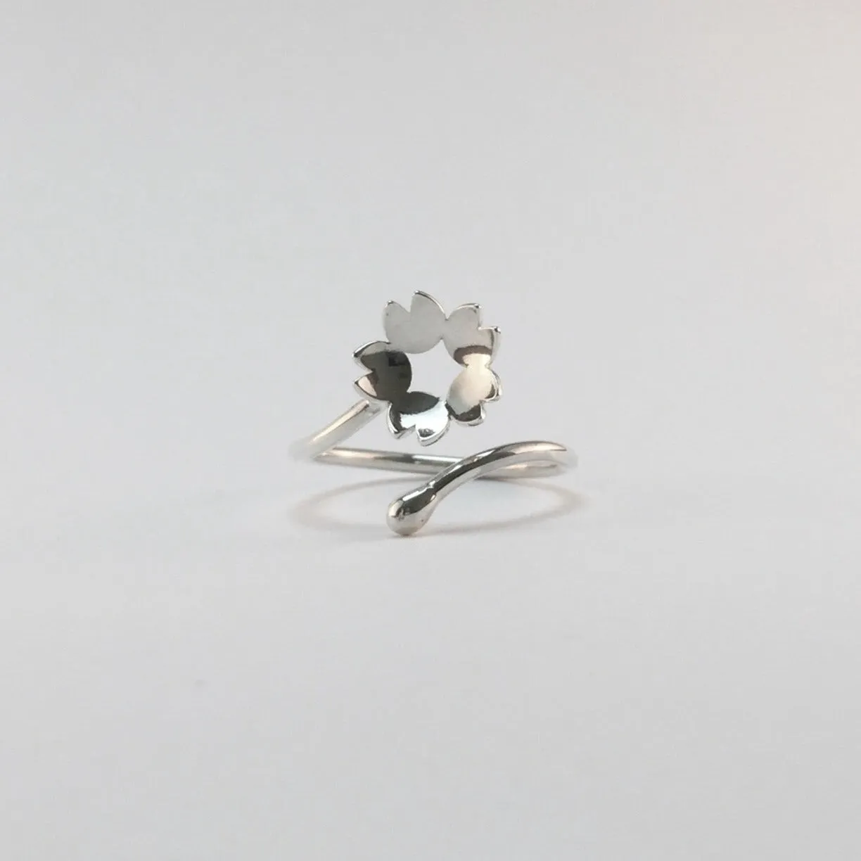 Bague Sakura, fleurs de cerisier, argent sterling, bijou d'inspiration Japonaise. — bague, argent sterling de Yonomori Joaillerie